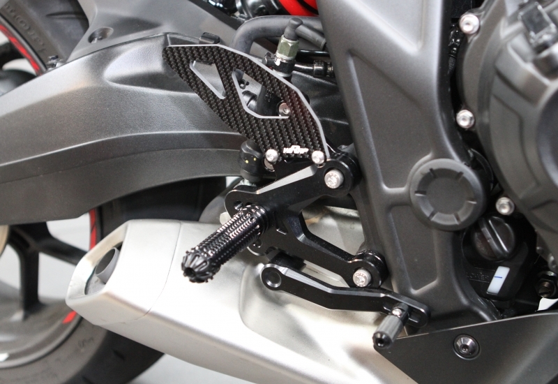 HONDA_CBR650/CB650_腳踏後移組_Rearsets