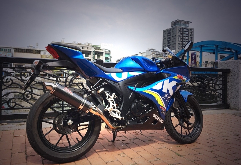 GSX-R150/GSX-S150_碳纖維排氣管
