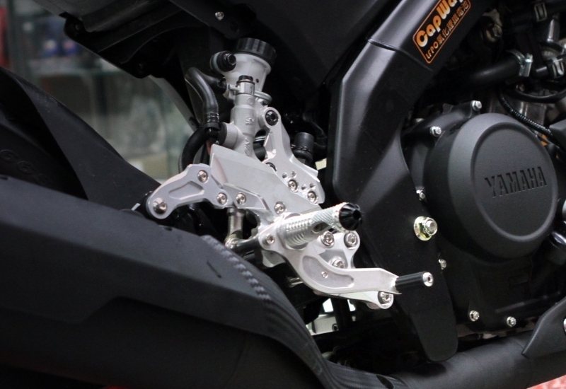 YAMAHA_MT15_腳踏後移組_Rearsets